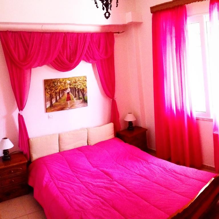 Verga Apartments & Suites Каламата Екстериор снимка