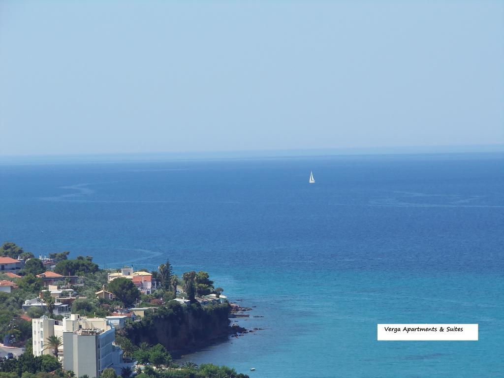 Verga Apartments & Suites Каламата Екстериор снимка
