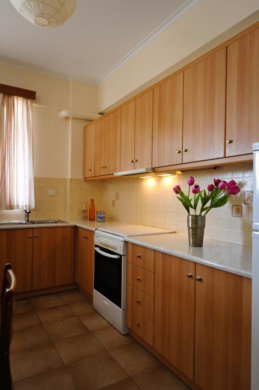 Verga Apartments & Suites Каламата Екстериор снимка